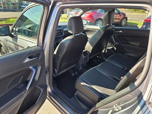 Used 2021 Volkswagen Tiguan SE R-Line AWD/4WD image 15