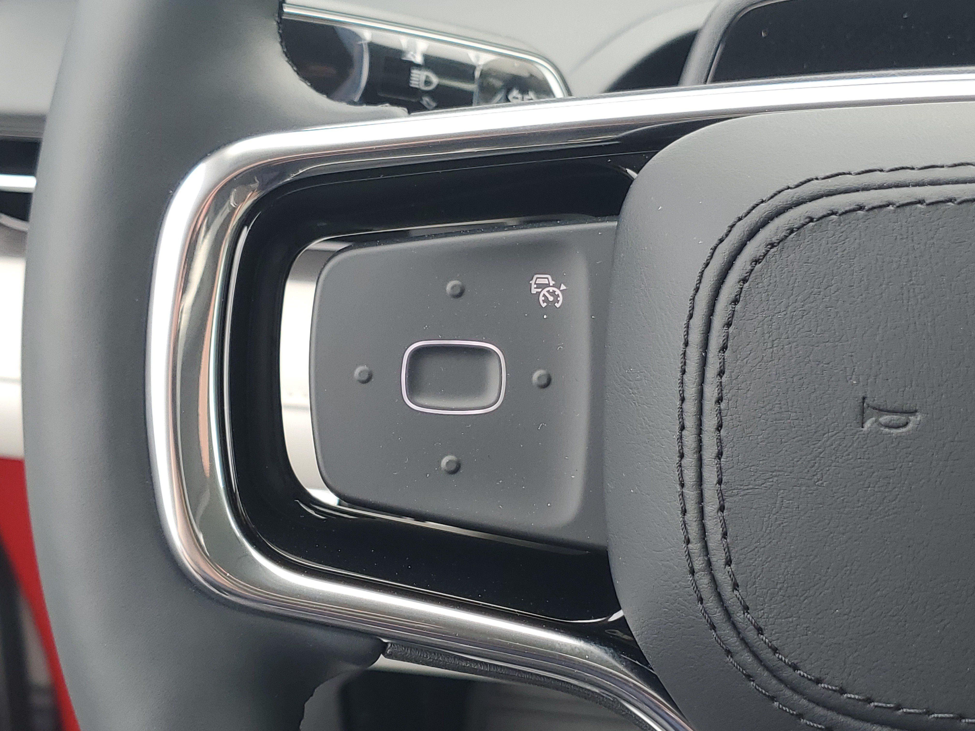 New 2026 Lincoln Nautilus Premier AWD/4WD image 16