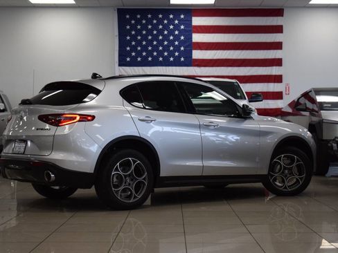 Used 2021 Alfa Romeo Stelvio Sprint w/ Nero Edizione image 23