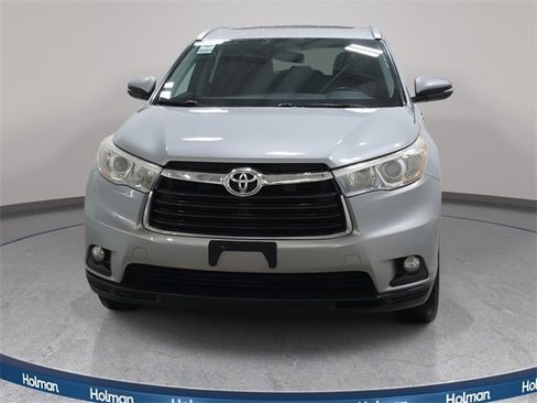 Used 2015 Toyota Highlander XLE image 3