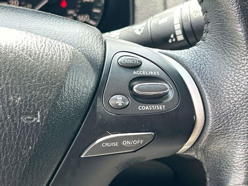 Used 2017 Nissan Pathfinder Platinum w/ Family Entertainment Package FWD image 35