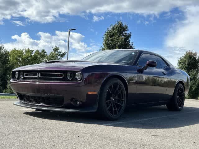 Used 2022 Dodge Challenger R/T w/ Performance Plus Package RWD image 21
