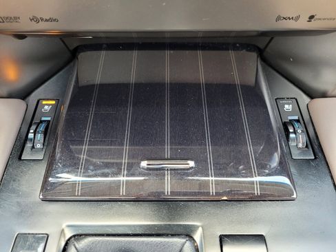 Used 2020 Lexus GX 460 Premium image 29