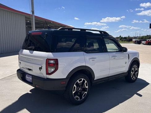 Used 2022 Ford Bronco Sport Outer Banks AWD/4WD image 4