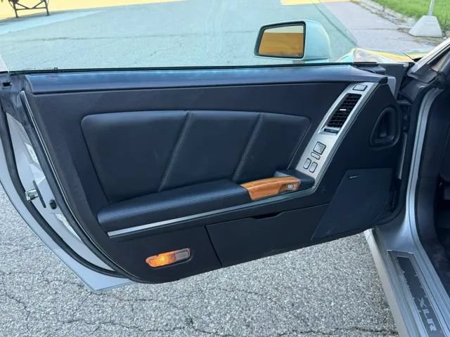 Used 2004 Cadillac XLR RWD image 28