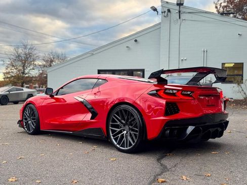 Used 2021 Chevrolet Corvette Stingray Preferred Cpe w/ 2LT image 4
