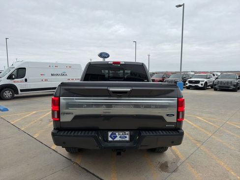 Used 2018 Ford F150 Platinum w/ Equipment Group 701A Luxury image 6