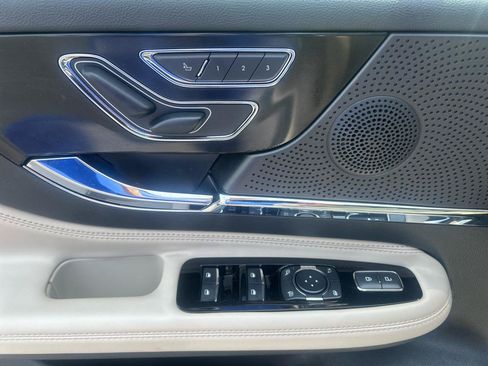 Used 2025 Lincoln Corsair FWD image 14