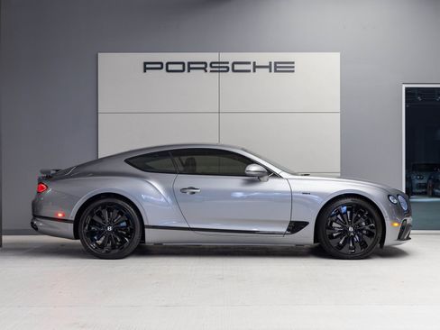 Used 2024 Bentley Continental GT image 8