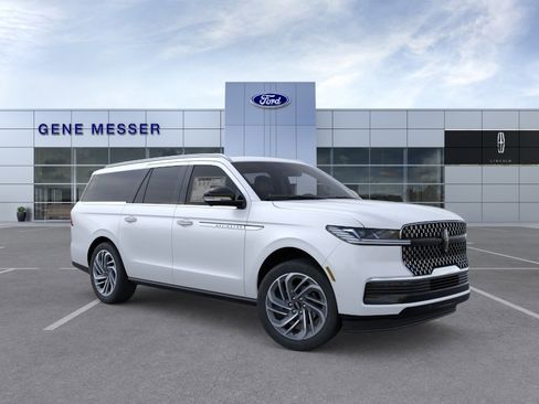 New 2026 Lincoln Navigator L Reserve AWD/4WD image 28