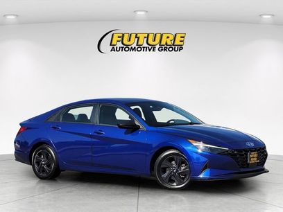 Used 2021 Hyundai Elantra SEL w/ Convenience Package