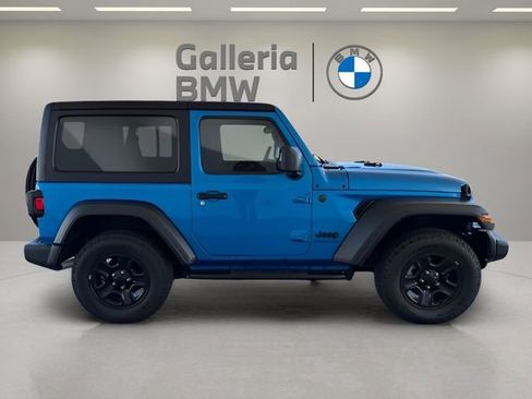 Used 2025 Jeep Wrangler Sport AWD/4WD image 6
