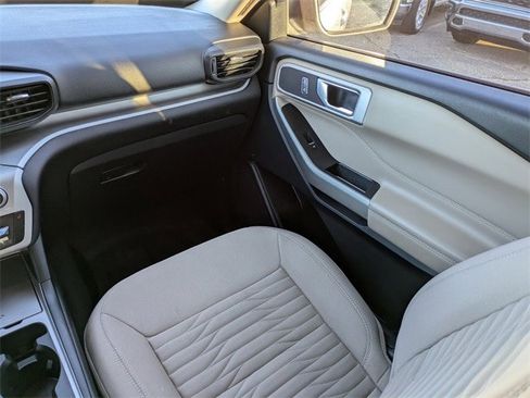 Used 2021 Ford Explorer XLT w/ Class III Trailer Tow Package image 19