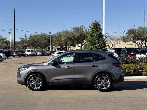 Used 2025 Ford Escape ST-Line image 4