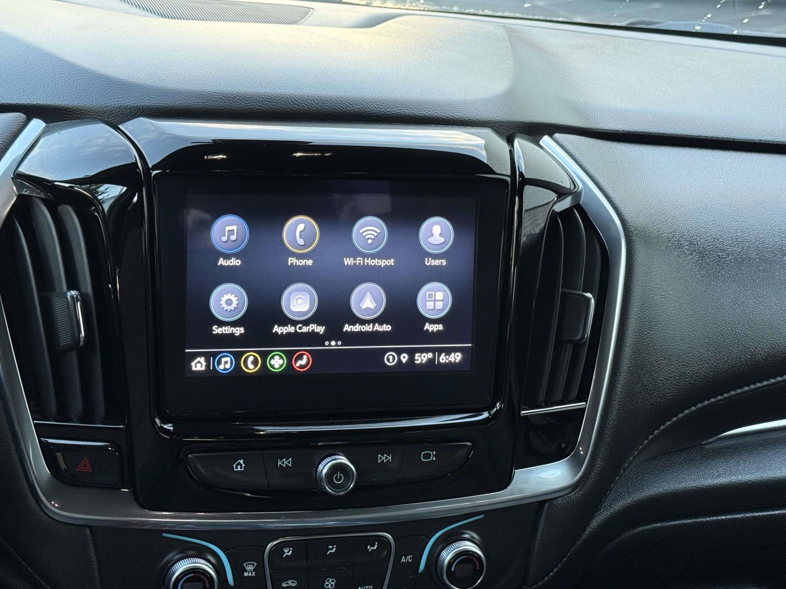 Used 2023 Chevrolet Traverse LT AWD/4WD image 9