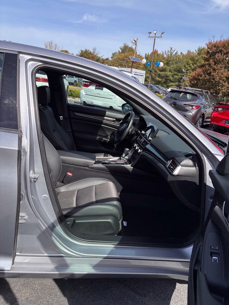 Used 2022 Honda Accord Sport image 19