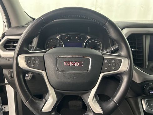 Used 2020 GMC Acadia SLE w/ Driver Convenience Package image 11