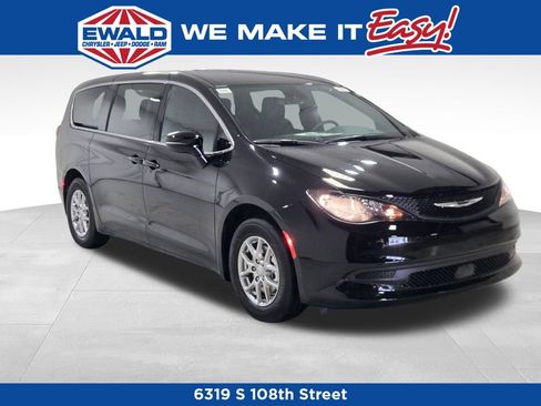 New 2027 Chrysler Pacifica LX FWD image 18