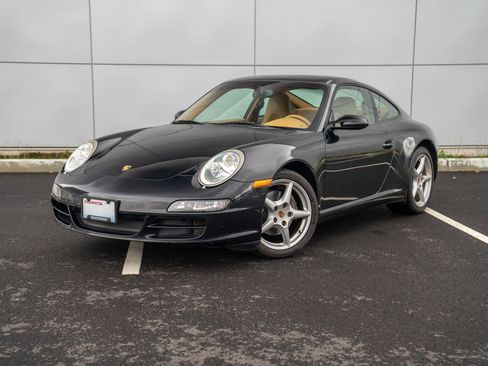 Used 2005 Porsche 911 Carrera image 1