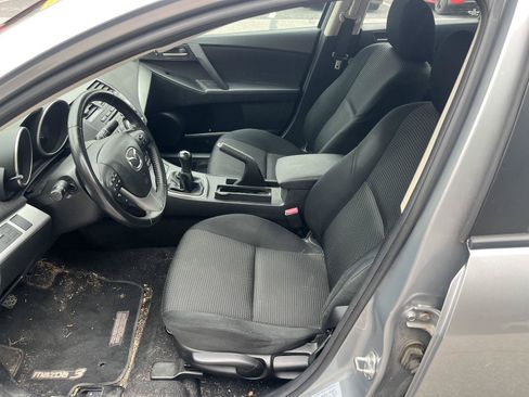 Used 2013 MAZDA MAZDA3 i Touring FWD image 12