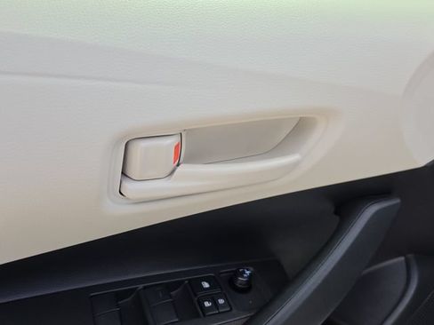 Used 2026 Toyota Corolla LE FWD image 18