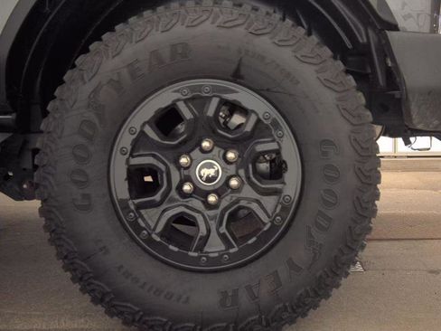 Used 2023 Ford Bronco Wildtrak AWD/4WD image 10