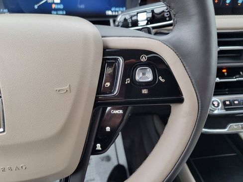 Certified 2023 Lincoln Corsair Reserve w/ Equipment Group 201A image 25