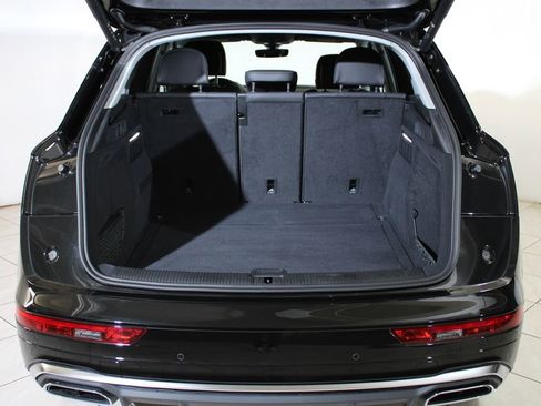 Certified 2025 Audi Q5 2.0T Premium Plus w/ Premium Plus Package image 24