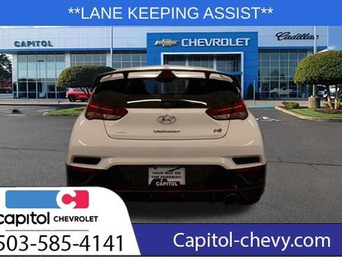 Used 2022 Hyundai Veloster N FWD image 4