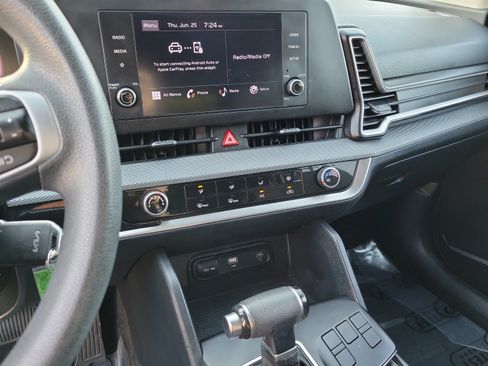 Used 2023 Kia Sportage LX FWD image 26