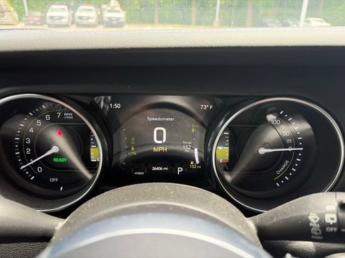 Used 2022 Jeep Wrangler Unlimited Sahara w/ Cold Weather Group AWD/4WD image 5