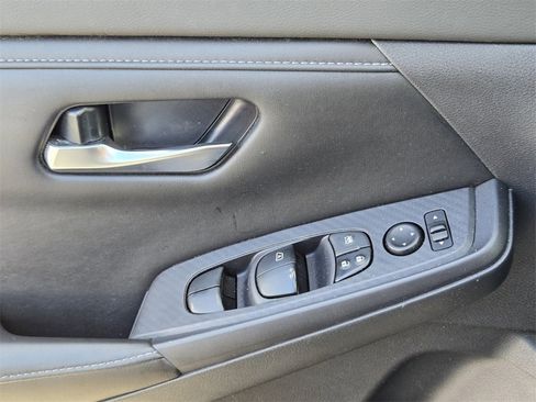 Used 2021 Nissan Sentra SV image 28