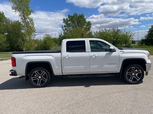 Used 2015 GMC Sierra 1500 SLE w/ Carbon-22 Edition AWD/4WD image 2