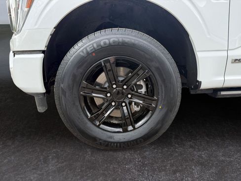 Used 2023 Ford F150 Lariat w/ Equipment Group 502A High image 15