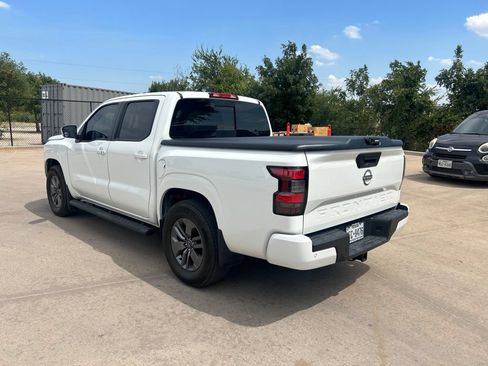 Certified 2025 Nissan Frontier SV w/ SV Convenience Package RWD image 3