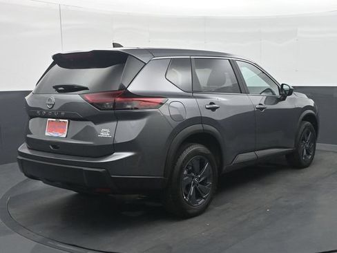 Used 2026 Nissan Rogue SV FWD image 7
