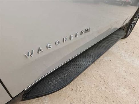 New 2024 Jeep Wagoneer 4WD w/ Premium Group I image 7