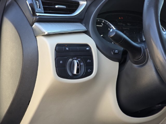 Used 2020 INFINITI QX50 Luxe w/ Navigation Package FWD image 21