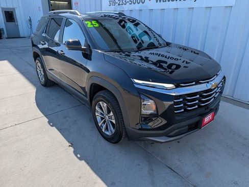 Used 2025 Chevrolet Equinox LT w/ Convenience Package II AWD/4WD image 9