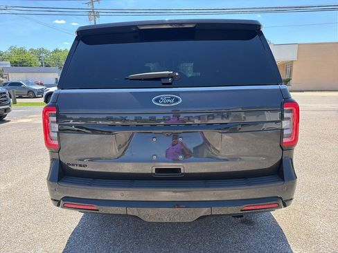 Used 2024 Ford Expedition Limited AWD/4WD image 6