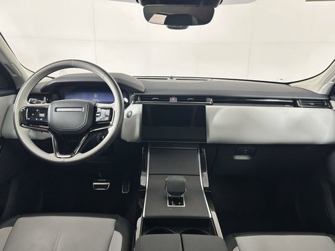 Used 2025 Land Rover Range Rover Velar Dynamic SE AWD/4WD image 13