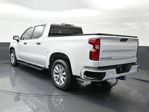 Used 2021 Chevrolet Silverado 1500 Custom RWD image 3