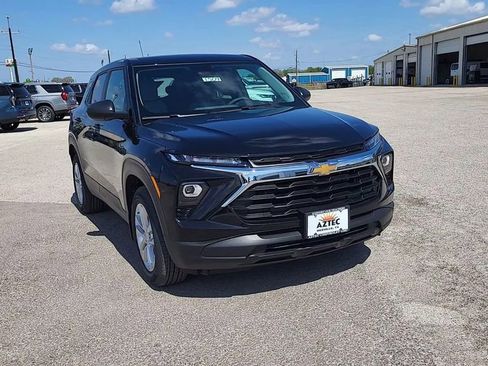 New 2026 Chevrolet TrailBlazer LS w/ LS Convenience Package FWD image 2