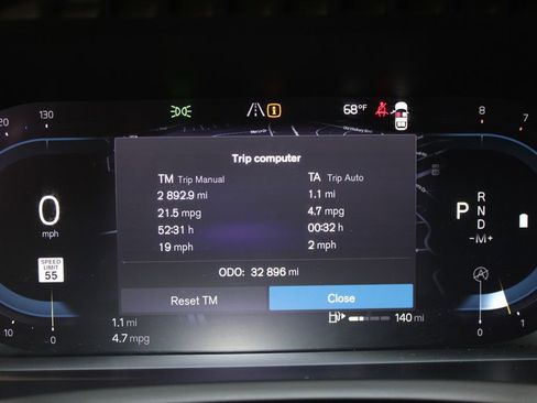 Used 2023 Volvo XC90 B5 Plus image 38