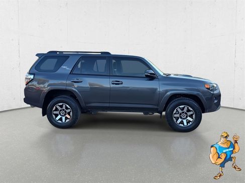 Used 2023 Toyota 4Runner TRD Off-Road Premium image 4