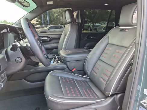 Used 2026 GMC Yukon AT4 Ultimate AWD/4WD image 21