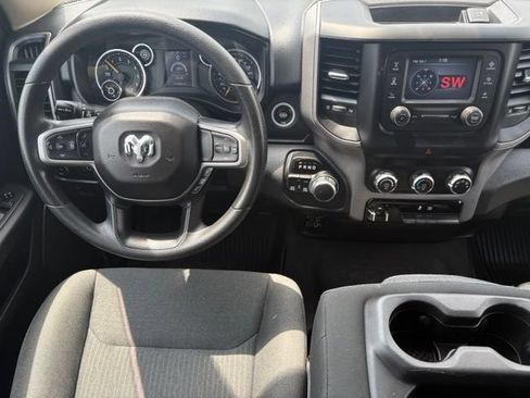 Used 2019 RAM 1500 Tradesman w/ SXT Appearance Group AWD/4WD image 3