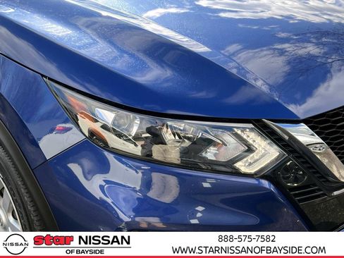 Used 2020 Nissan Rogue Sport S image 9