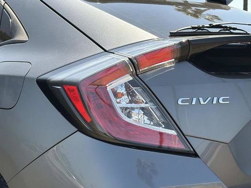 Used 2018 Honda Civic Sport Touring image 8