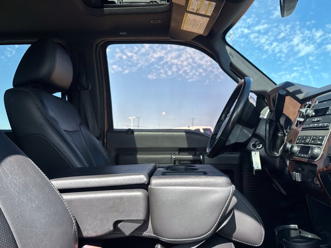 Used 2011 Ford F250 Lariat w/ Lariat Interior Pkg AWD/4WD image 33